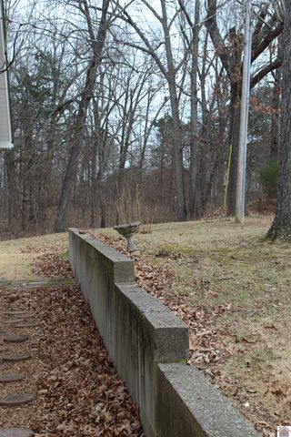 265 Green Oaks lane, Benton, KY 45025