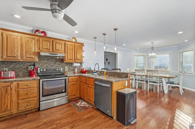 216 Sayre Dr, Mayfield, KY 42066