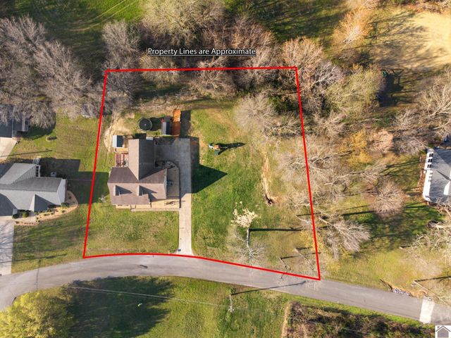 216 Sayre Dr, Mayfield, KY 42066