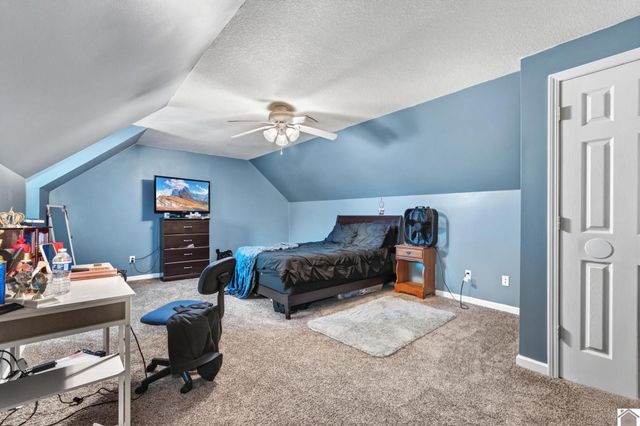 216 Sayre Dr, Mayfield, KY 42066