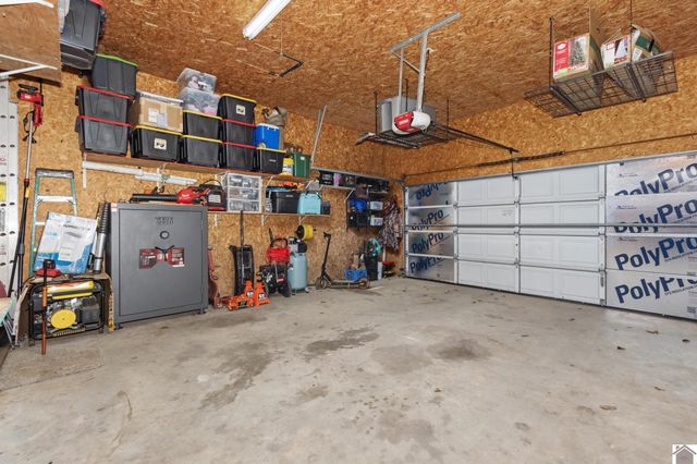 216 Sayre Dr, Mayfield, KY 42066