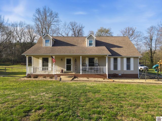 216 Sayre Dr, Mayfield, KY 42066