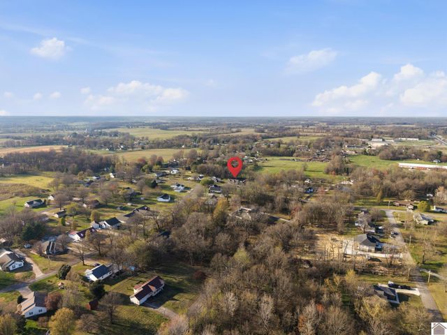 216 Sayre Dr, Mayfield, KY 42066