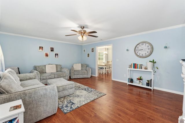 216 Sayre Dr, Mayfield, KY 42066