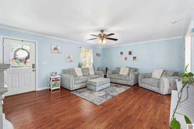 216 Sayre Dr, Mayfield, KY 42066