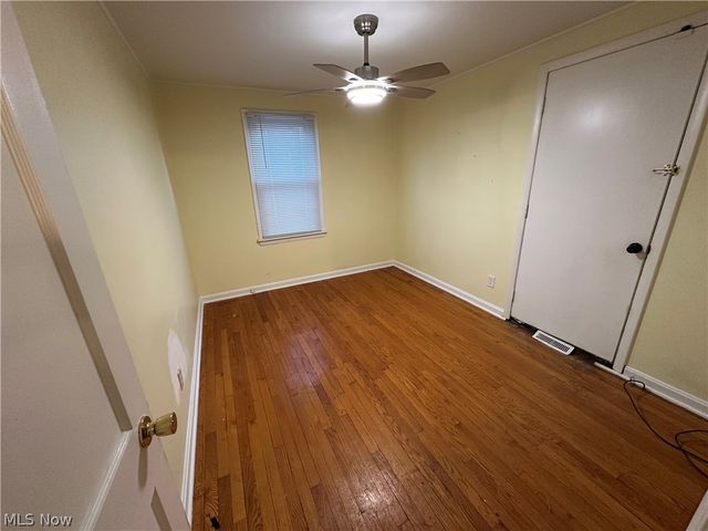 1867 Sheridan Avenue NE, Warren, OH 44483