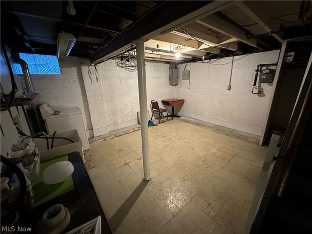 1867 Sheridan Avenue NE, Warren, OH 44483