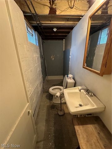 1867 Sheridan Avenue NE, Warren, OH 44483