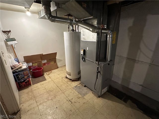 1867 Sheridan Avenue NE, Warren, OH 44483