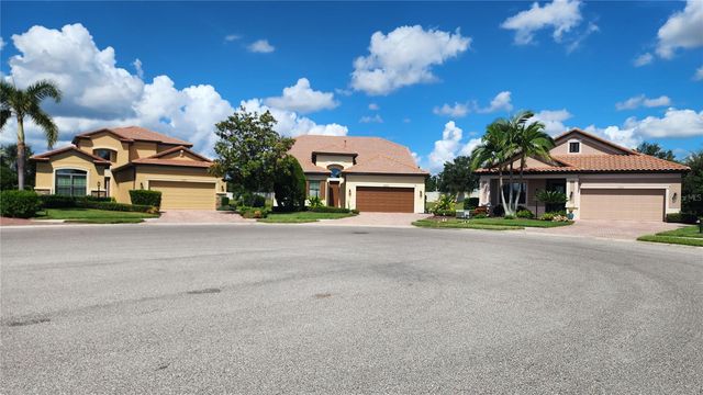 10659 GLENCORSE TERRACE, Bradenton, FL 34211