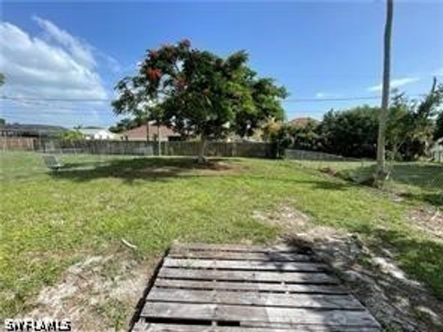 632 108th AVE N, Naples, FL 34108