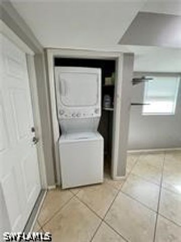 632 108th AVE N, Naples, FL 34108