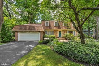 1 PEMBROKE CT, Cherry Hill, NJ 08003