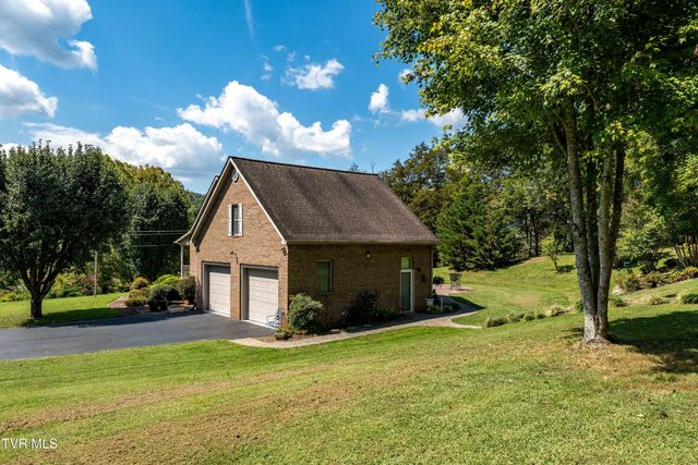 607 Choptack Road, Rogersville, TN 37857