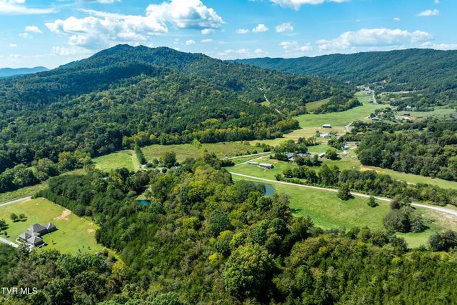 607 Choptack Road, Rogersville, TN 37857