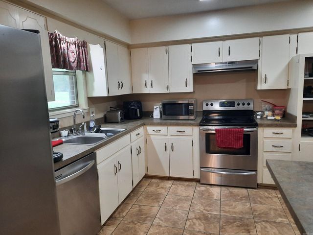 506 Hell Creek Road, Mountain View, AR 72560