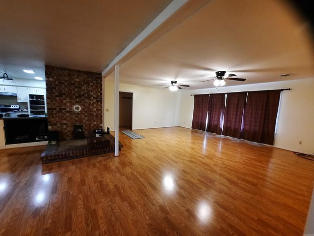 506 Hell Creek Road, Mountain View, AR 72560