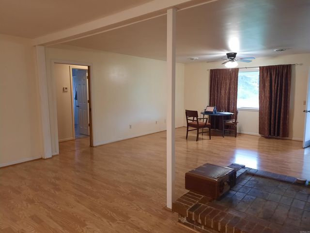 506 Hell Creek Road, Mountain View, AR 72560