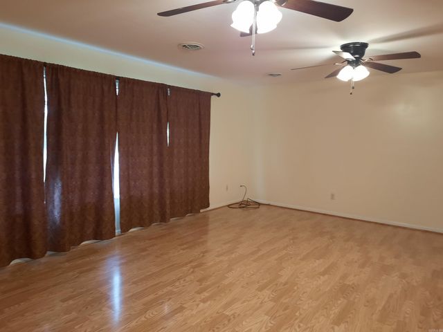 506 Hell Creek Road, Mountain View, AR 72560