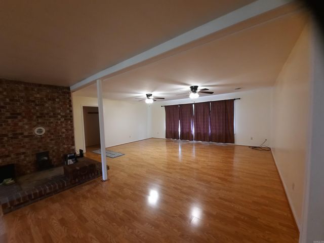 506 Hell Creek Road, Mountain View, AR 72560