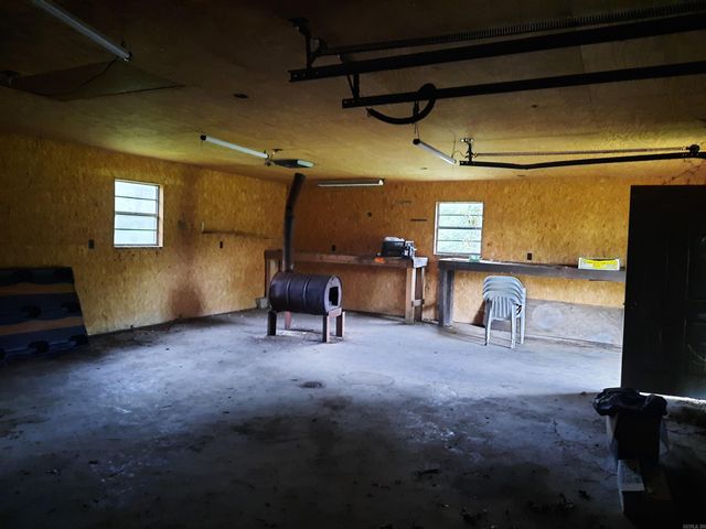 506 Hell Creek Road, Mountain View, AR 72560