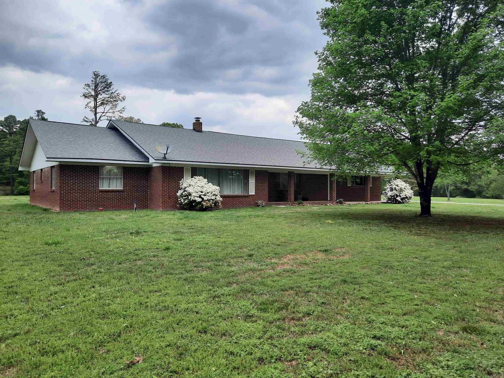 506 Hell Creek Road, Mountain View, AR 72560