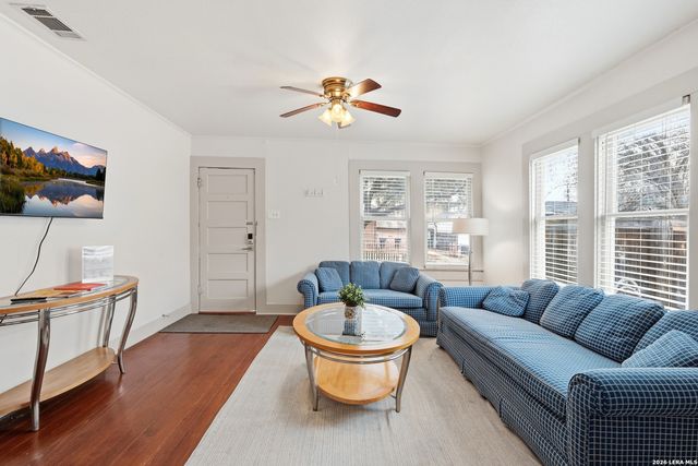 208 MISSION ST, San Antonio, TX 78210