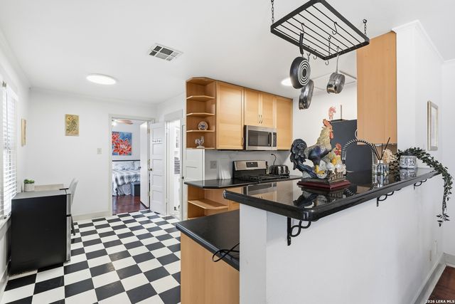 208 MISSION ST, San Antonio, TX 78210