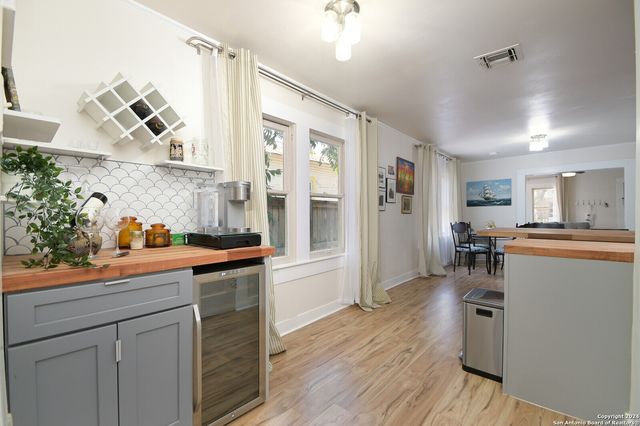 208 MISSION ST, San Antonio, TX 78210