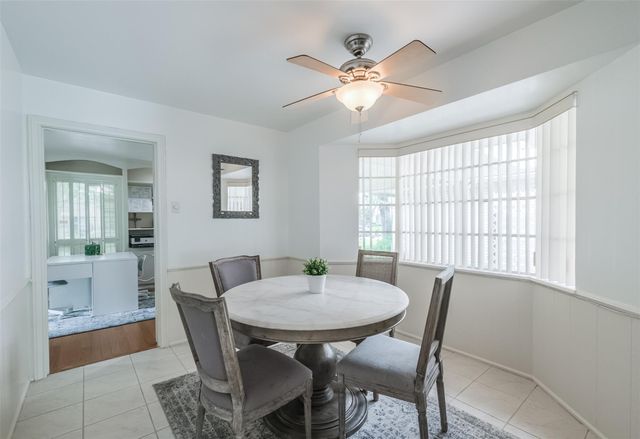 6122 Piping Rock Lane, Houston, TX 77057