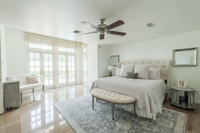 6122 Piping Rock Lane, Houston, TX 77057