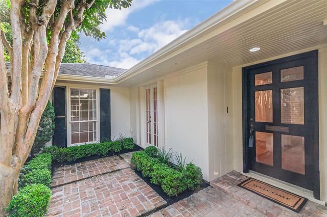 6122 Piping Rock Lane, Houston, TX 77057
