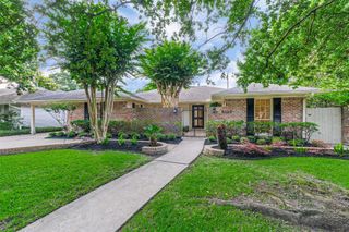 6122 Piping Rock Lane, Houston, TX 77057