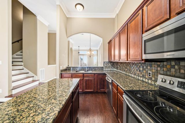 5519 Kiam Street, Houston, TX 77007