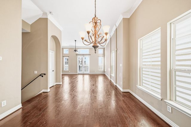 5519 Kiam Street, Houston, TX 77007