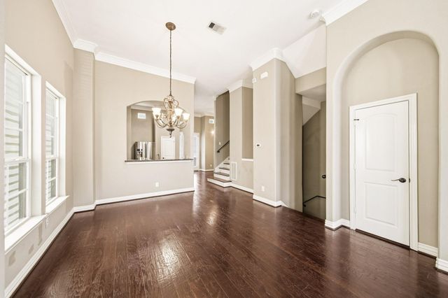 5519 Kiam Street, Houston, TX 77007