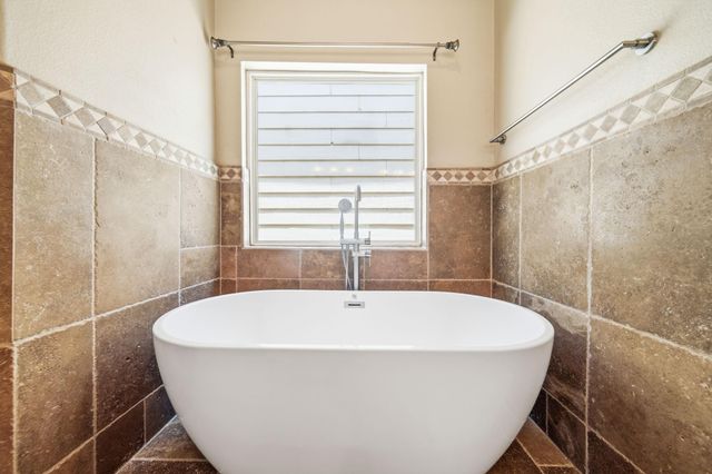 5519 Kiam Street, Houston, TX 77007