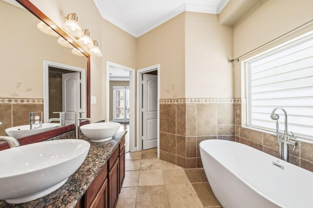 5519 Kiam Street, Houston, TX 77007