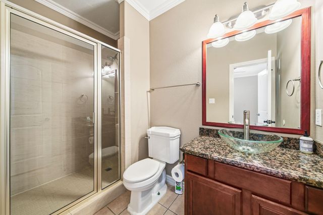 5519 Kiam Street, Houston, TX 77007