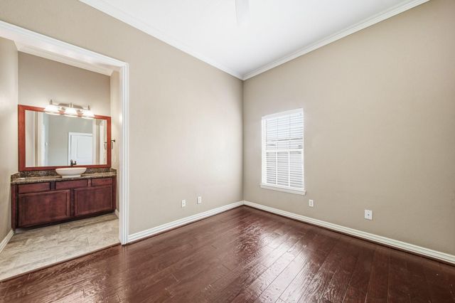 5519 Kiam Street, Houston, TX 77007