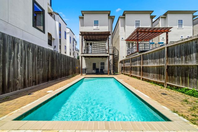 5519 Kiam Street, Houston, TX 77007