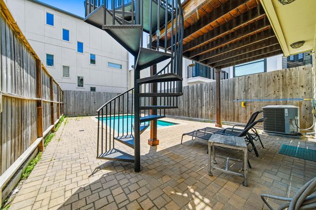 5519 Kiam Street, Houston, TX 77007