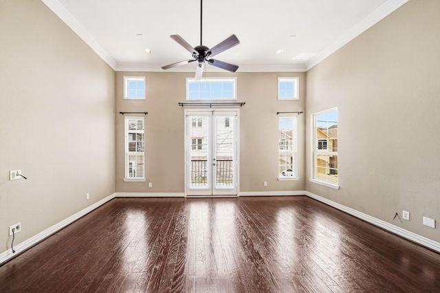 5519 Kiam Street, Houston, TX 77007