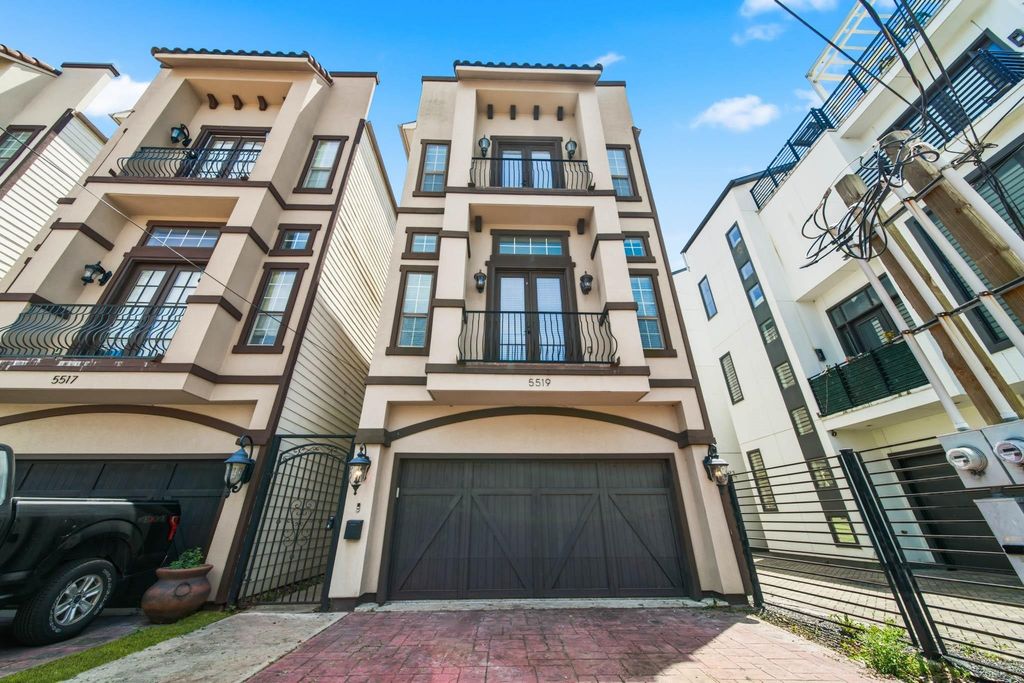 5519 Kiam Street, Houston, TX 77007