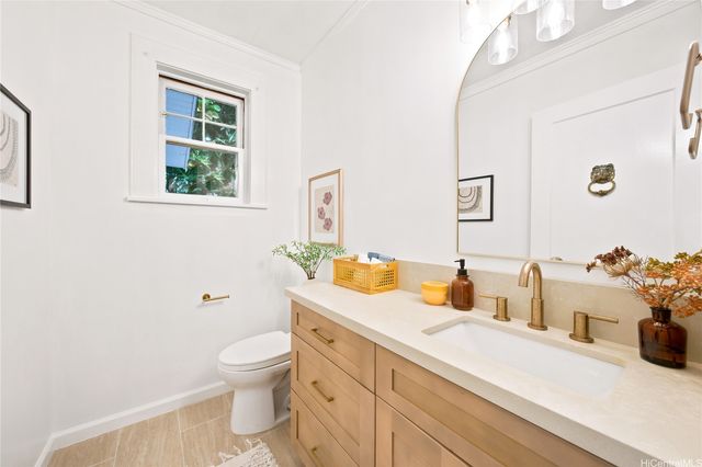 1176 Alewa Drive, Honolulu, HI 96817