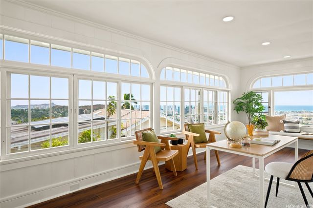 1176 Alewa Drive, Honolulu, HI 96817
