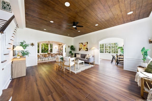 1176 Alewa Drive, Honolulu, HI 96817