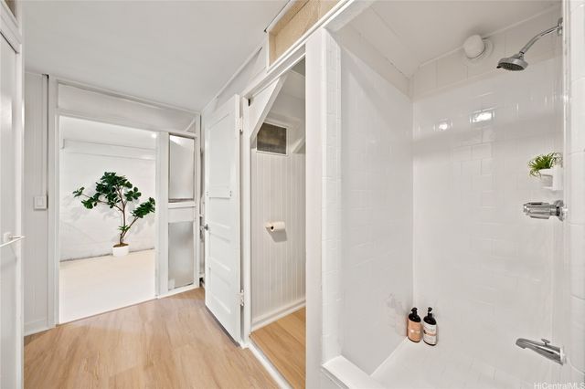 1176 Alewa Drive, Honolulu, HI 96817
