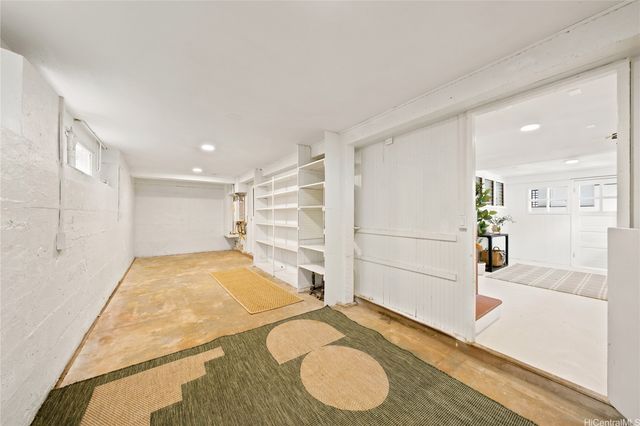 1176 Alewa Drive, Honolulu, HI 96817