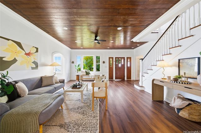 1176 Alewa Drive, Honolulu, HI 96817